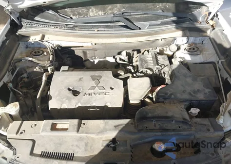 2017 Mitsubishi Outlander Es z USA, uszkodzony, nr VIN JA4AD2A30HZ041730